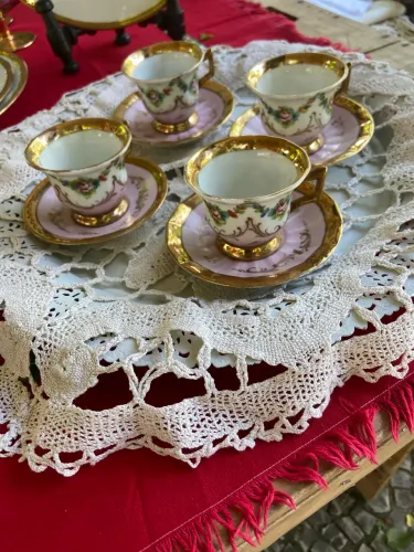 Xícaras de porcelana francesa anos 50 