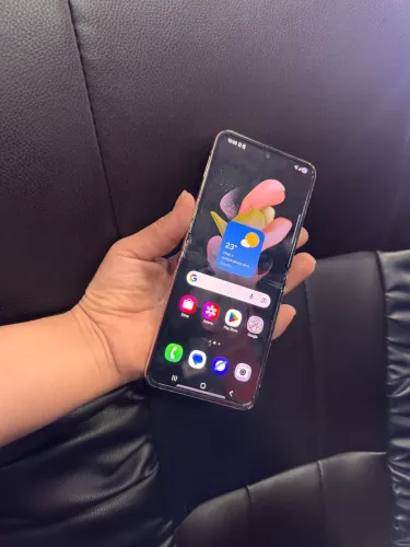 Celular Z flip 4