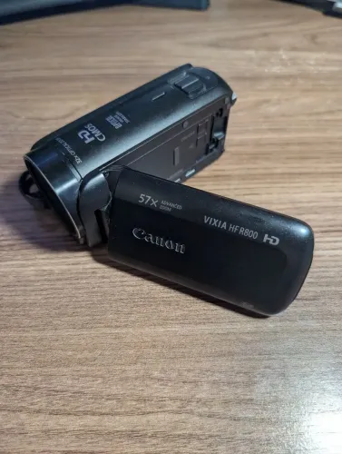 Filmadora Canon Vixia HF R800