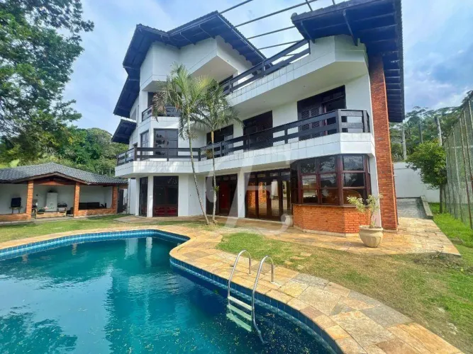Casa com 4 dormitórios à venda, 400 m² por R$ 1.800.000,00 - Mairiporã - Mairiporã/SP