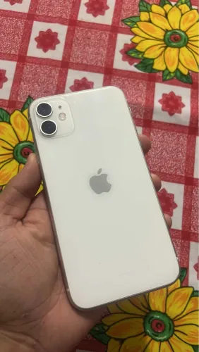 iPhone 11 branco 128gb