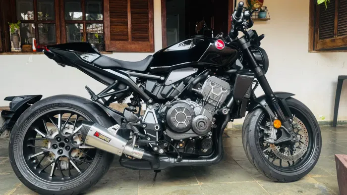 CB 1000R Black Edition 2023 + acessórios