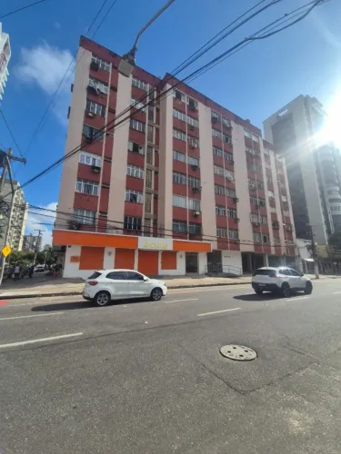 Apartamento no Ed. Mundurucus com 46m²