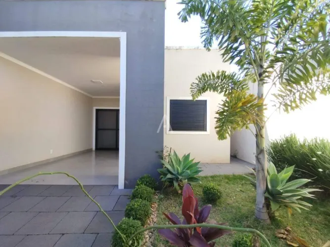 Casa Residencial 2 quartos à venda no Bairro SANTA FELICIDADE em CASCAVEL por R$ 490.000,0