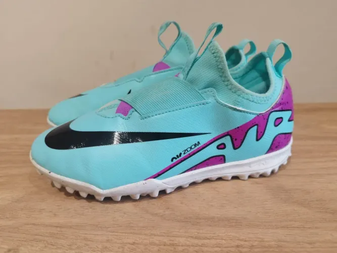 Chuteira Nike Mercurial - NR 35