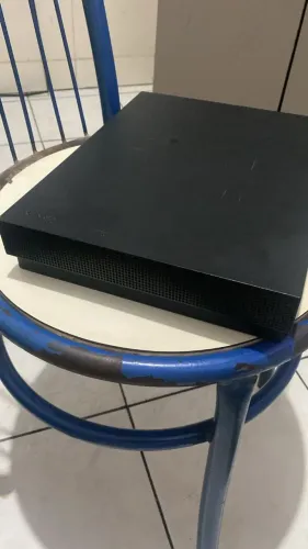 Xbox One X ótimo estado e revisado