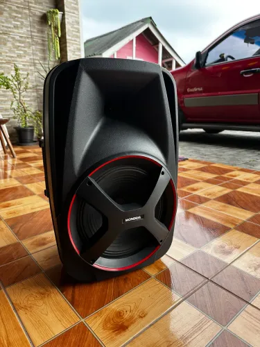 Vendo caixa de som Bluetooth mondial cm550W