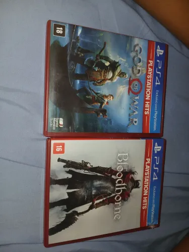 Jogos GOD OF WAR,BLOODBARNE (PARA PS4 HITS)