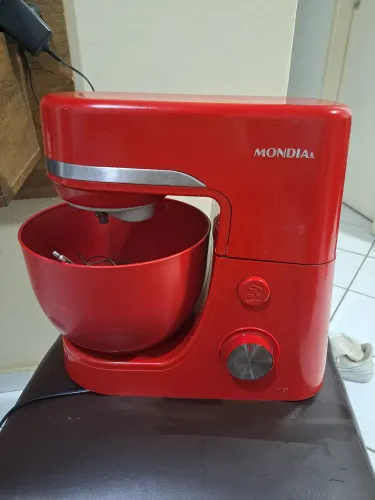 Batedeira planetária mundial 220V - Vermelha