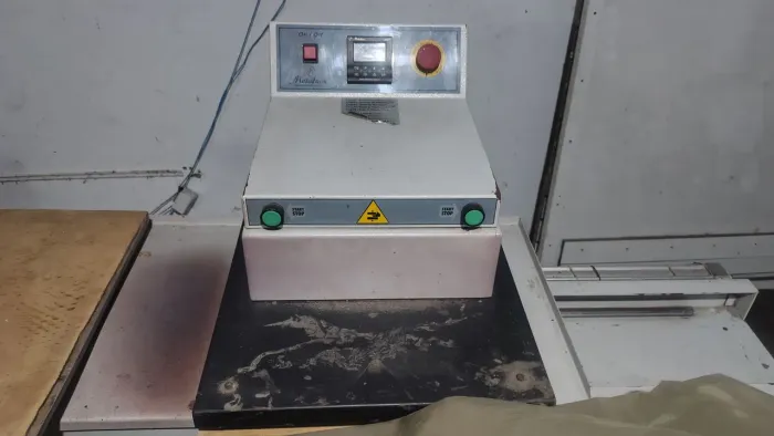 Prensa Pneumática Metalnox PTA 700