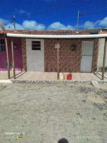 Vende-se está casa localizada em junco do Seridó