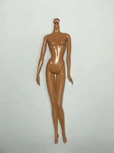 Boneca Barbie corpo model muse