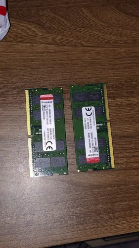 Vendo dois pentes de memória RAM para notebook 16gb Marca Kingston DDR4