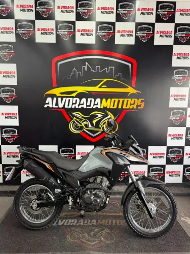 xre 190 adventure 2025 21.800 km. Emplacada e à prontra entrega