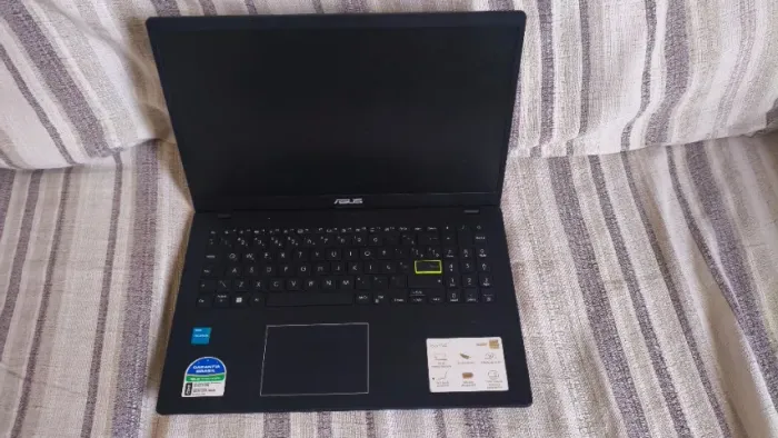 Notebook ASUS E510 - R$ 1300 (sujeito a negociação)
