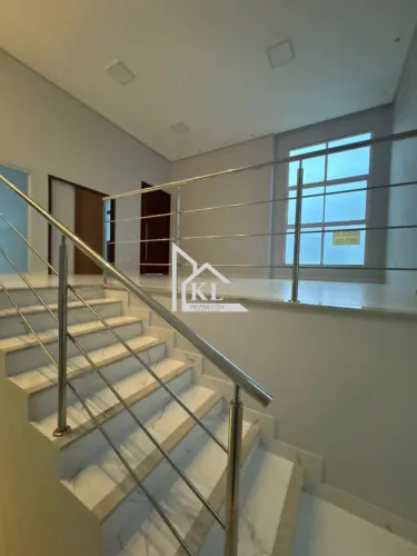 Casa Duplex com 4 quartos(2 suítes) no Condomínio Novo Leblon
