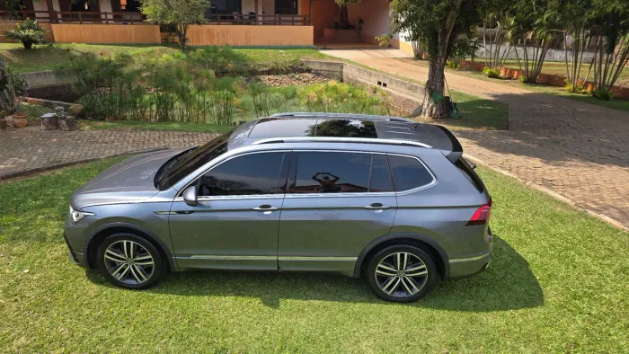 Volkswagen Tiguan Allspac R-line 300 TSI 2.0 2025
