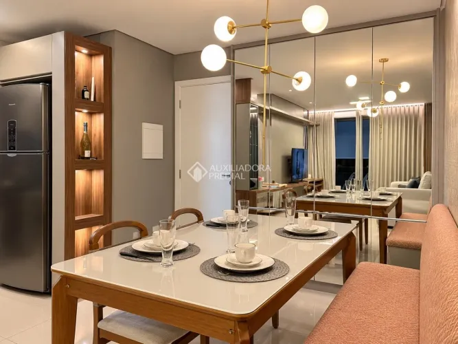 Apartamento Mobiliado com 2 Dormitórios, Suíte e 2 Vagas no Lanai Residence Club - Itacoru