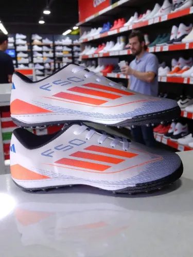 Chuteira Society Adidas 