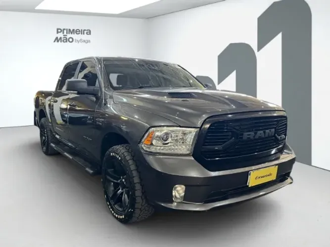 Ram Classic Laramie 5.7 V8 16V Gasolina 4X4 Aut. 2022