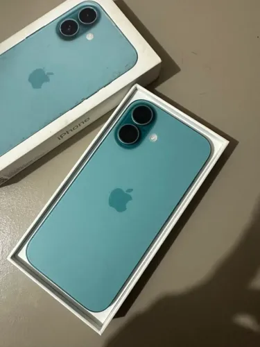 iPhone 16