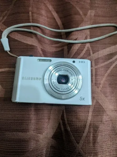 Câmera Digital Samsung ST88 Compacta 16.1mp - Branca (Sem Bateria)