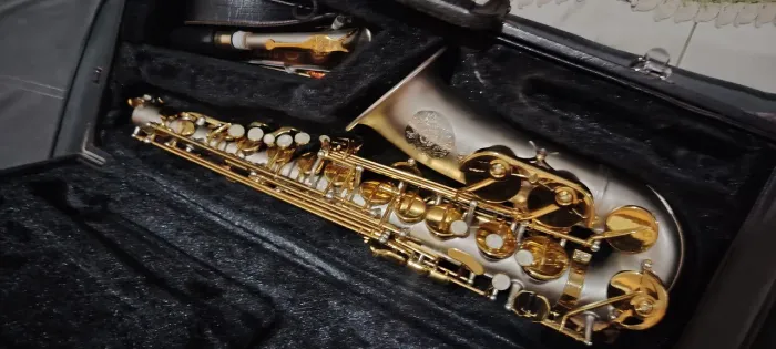 SAXOFONE ALTO SUZUKI - CONSERVADÍSSIMO