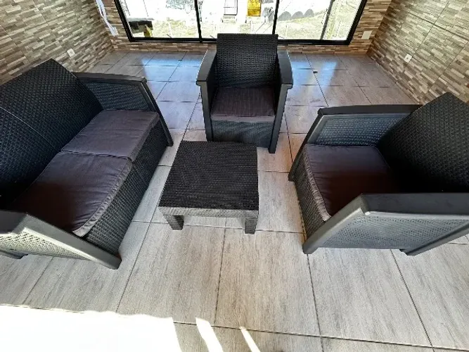 Conjunto Sofá Área Externa em Rattan Sintético - 4 Peças - Excelente Estado