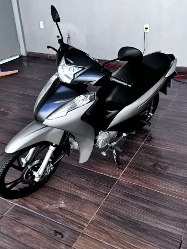 HONDA BIZ 125 2024 baixíssimo KM