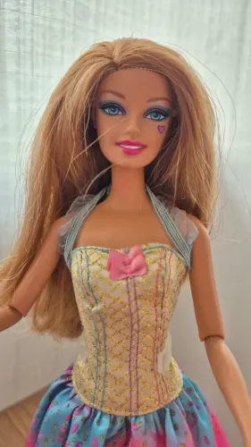 Barbie Fashionistas Gown Cutie Doll 