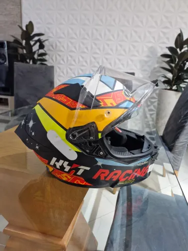 Capacete KYT