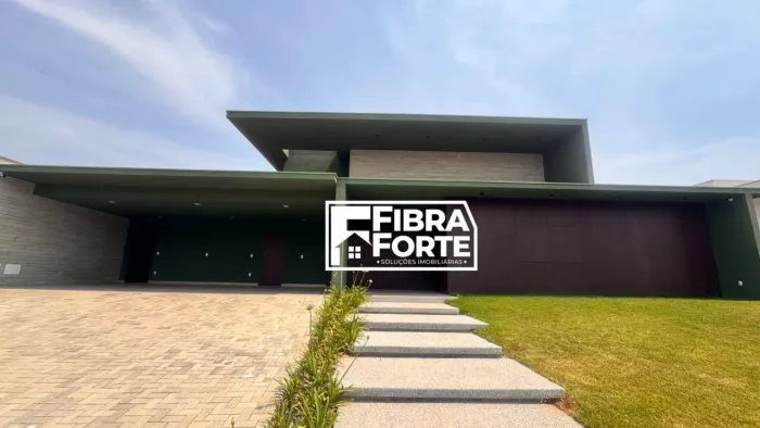 Casa térrea de alto padrão à venda no Condomínio Haras Patente, em Jaguariúna/SP.