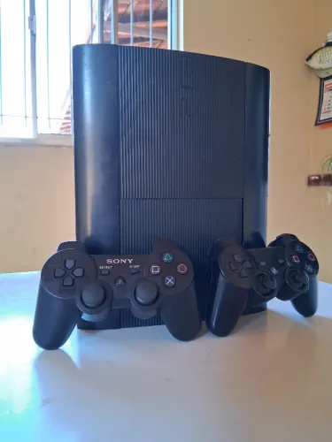 PS3 DESBLOQUEADO COM VARIOS JOGOS PERFEITO ESTADO!