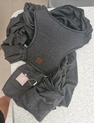 Vendo sling tam M (novo) 