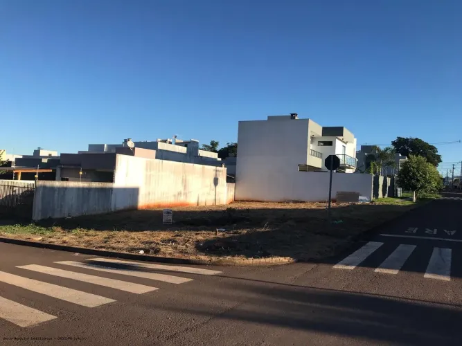 Terreno para Venda em Campo Mourão, Jardim Flora III
