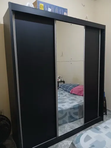 Vendo Guarda Roupa 3 portas