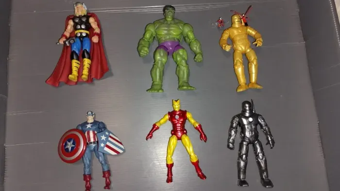 8-pack. Avengers Originals 60's