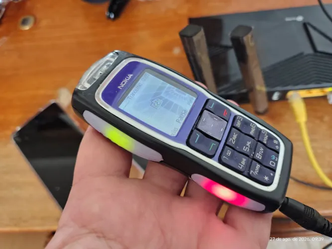 Nokia 3220 funcionando perfeitamente