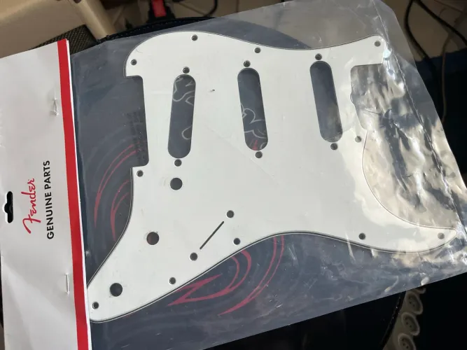 Escudo Stratocaster Fender Reedição 65