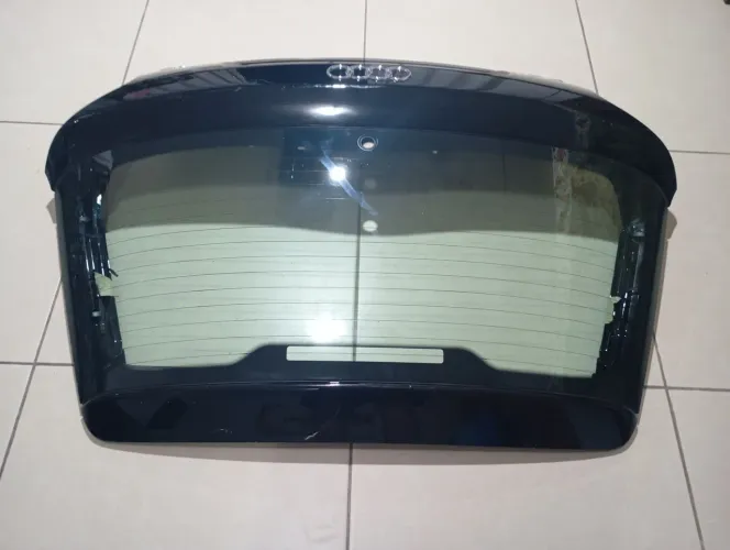 Vídro traseiro do Audi A3 99