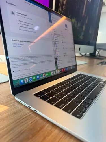MacBook Air 15" M4, 16GB, 256GB SSD