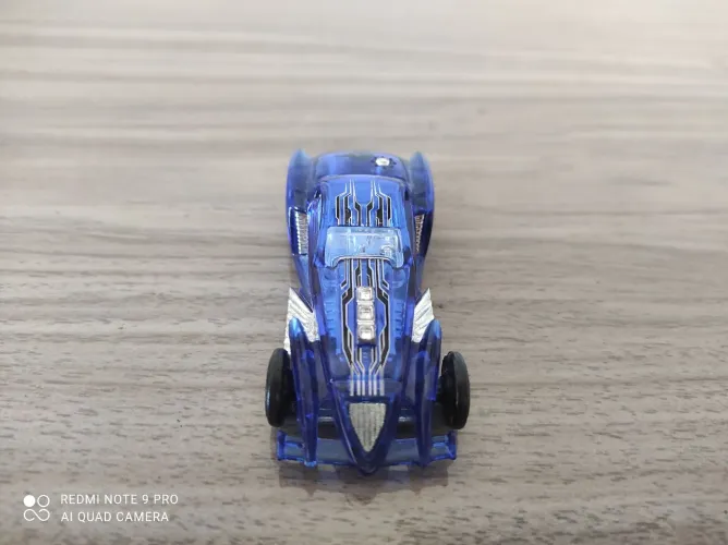 Hot Wheels Burl Esque 2006 X-raycers 5-Pack (Hot Wheels Beat that!)