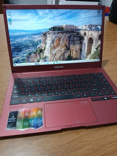 Notebook Marca Positivo