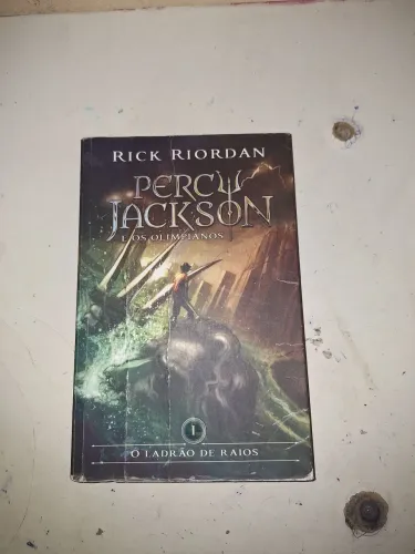 Livro Percy jackson