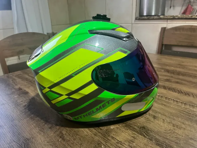 Capacete MT Helmets Revenge Zusa SEMI NOVO
