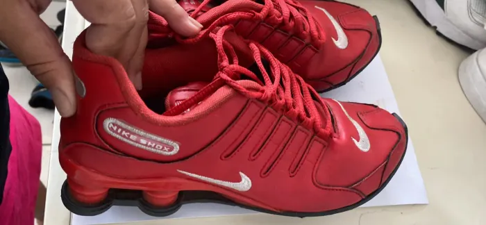 Nike shox de couro vermelho 