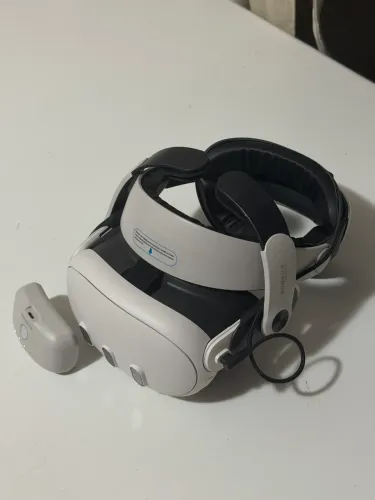 Meta quest 3 desbloqueado 128 com bobovr e bateria extra