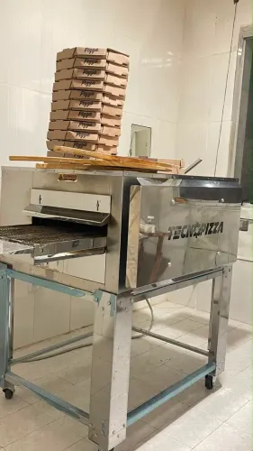 Vendo forno de esteira Tecnopizza TP 40-100 MAX TURBO a gás