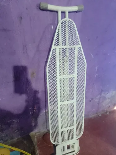 Tábua de passa roupa só que de ferro