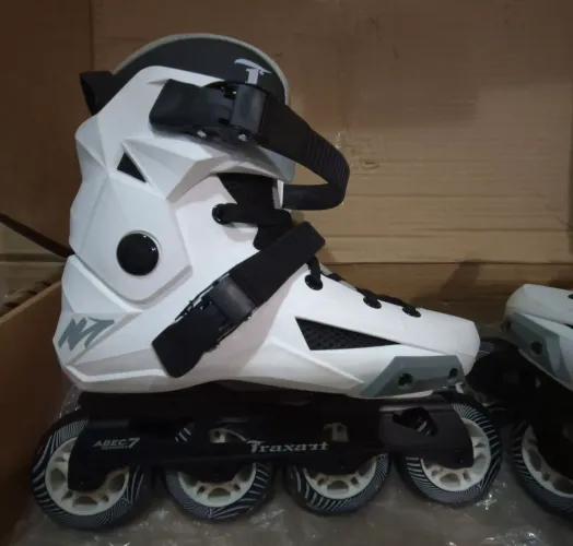 PATINS TRAXART REVOLT BRANCO #9 40/41